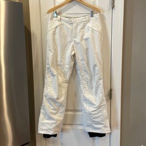 Women’s white Columbia ski pants